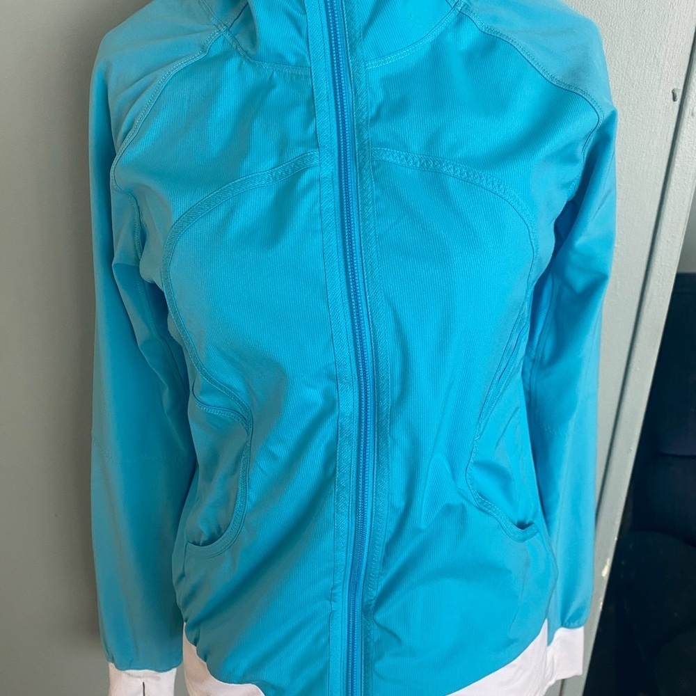 Lululemon Run Track Attack jacket - Picture 6 of 12
